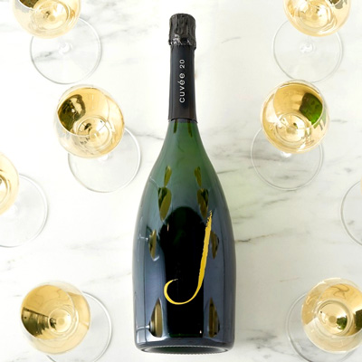 Jヴィンヤーズのスパークリングワイン